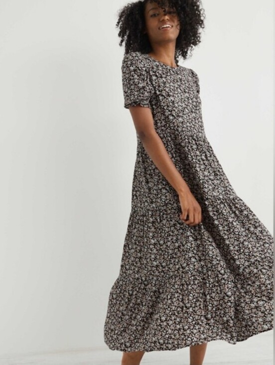 aerie Dresses & Skirts - Aerie Garden Party Tiered Midi Dress - Black Floral Short Sleeve